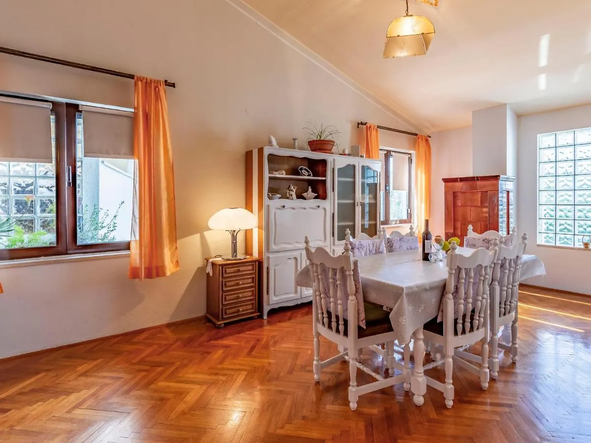 Apartment Vladimir - Pul237 By Interhome Banjole