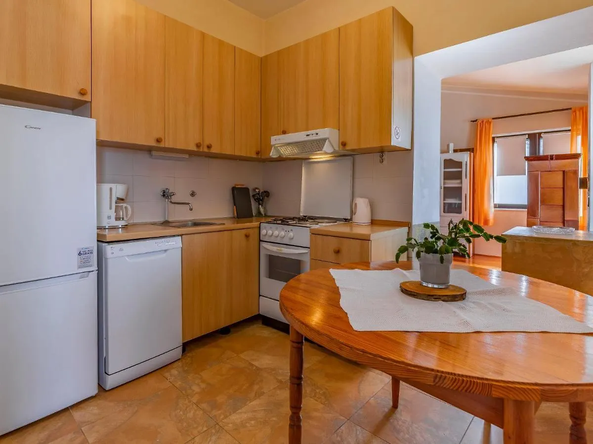 Apartment Vladimir - Pul237 By Interhome Banjole Kroatië